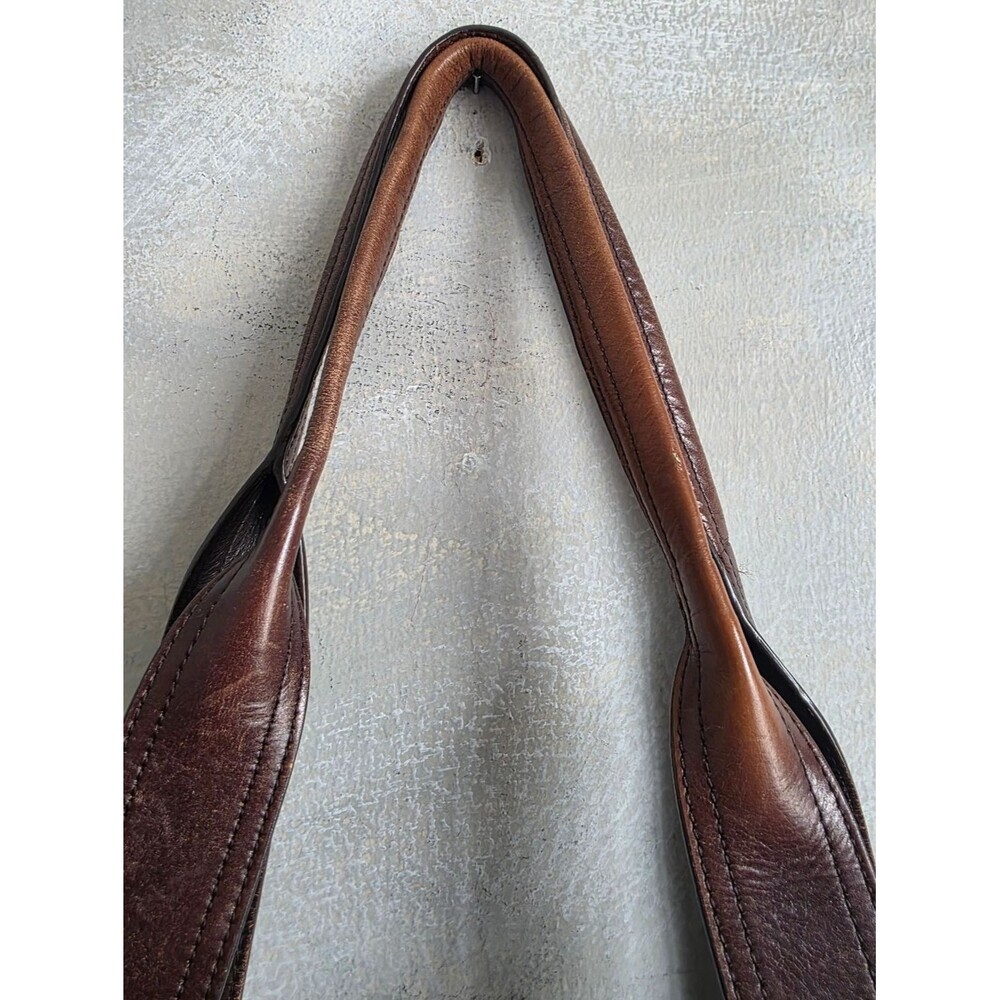 Keneth Cole Brown Leather Shoulder Bag Silver Hardware Buckles Weathered Patina - Picture 8 of 11